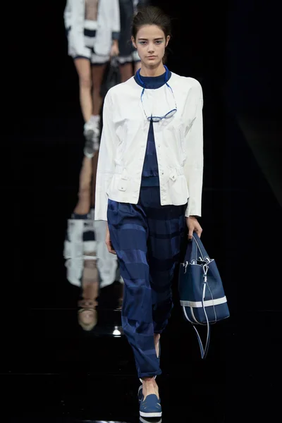 Look 12